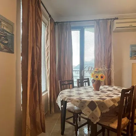 Апартаменты Quiet 1-bed Flat In Antonia Complex By Flat Mаnager Свети-Влас