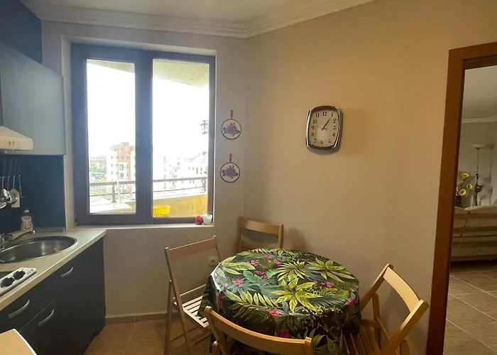 Quiet 1-bed Flat In Antonia Complex By Flat Mаnager アパート *